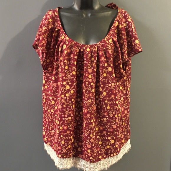 Woman’s floral top. Burgundy color,       Size X Large - Picture 6 of 6